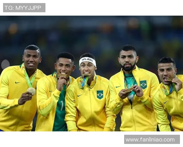 武汉羽毛球队在世界杯中的团队协作表现分析与启示